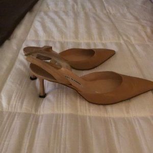 MANOLO BLAHNIK Slingbacks